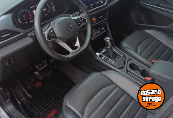 Autos - Volkswagen Taos Highline 2023 Nafta 32000Km - En Venta