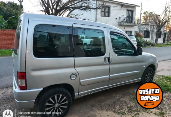 Utilitarios - Citroen Berlingo 2012 GNC 240000Km - En Venta