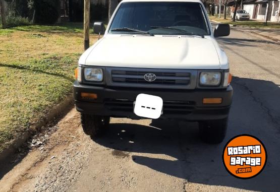 Camionetas - Toyota Hilux 1999 Diesel 570000Km - En Venta