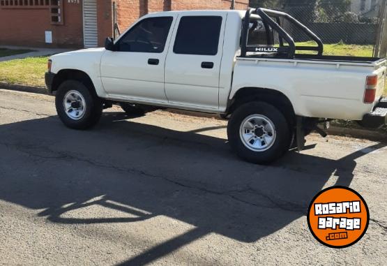 Camionetas - Toyota Hilux 1999 Diesel 570000Km - En Venta