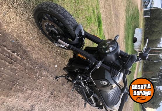 Motos - Benelli Leoncino 500 2022 Nafta 11500Km - En Venta