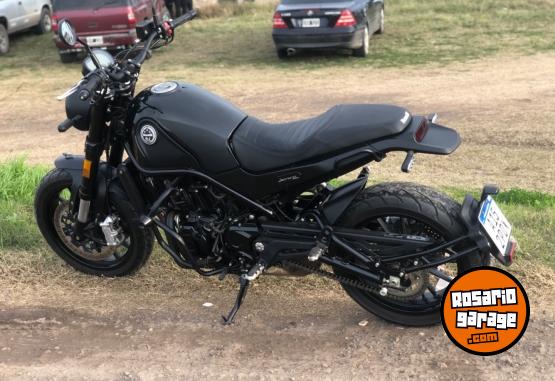 Motos - Benelli Leoncino 500 2022 Nafta 11500Km - En Venta
