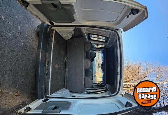 Utilitarios - Renault Kangoo 2005 Diesel 200000Km - En Venta