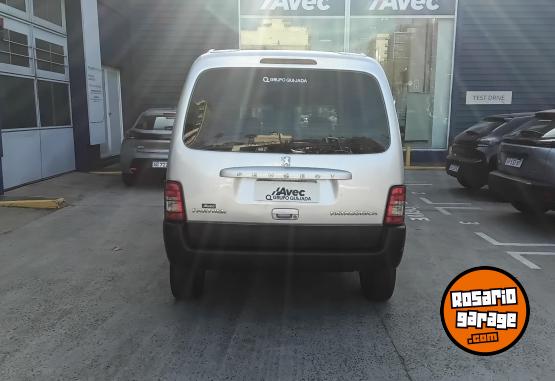 Utilitarios - Peugeot Partner 1.6 hdi patagónic 2018 Diesel 140000Km - En Venta