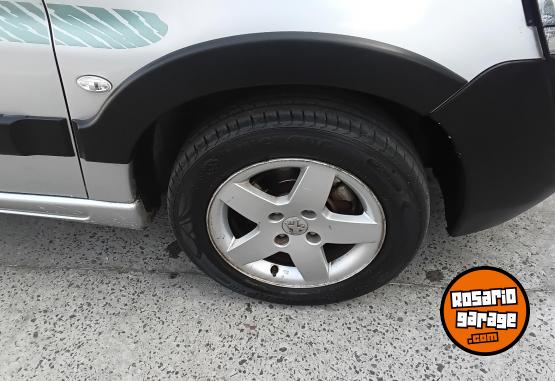 Utilitarios - Peugeot Partner 1.6 hdi patagónic 2018 Diesel 140000Km - En Venta