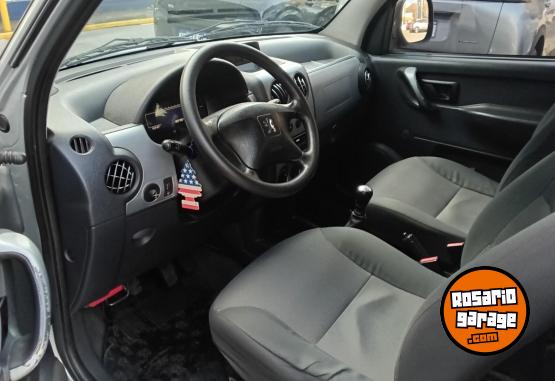 Utilitarios - Peugeot Partner 1.6 hdi patagónic 2018 Diesel 140000Km - En Venta