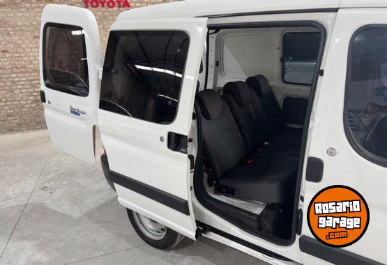 Autos - Citroen Berlingo Mixta 2020 Diesel 160000Km - En Venta