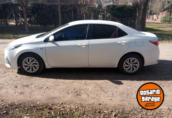 Autos - Toyota Corolla XLi CVT 2018 Nafta 120000Km - En Venta