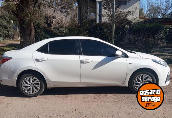 Autos - Toyota Corolla XLi CVT 2018 Nafta 120000Km - En Venta