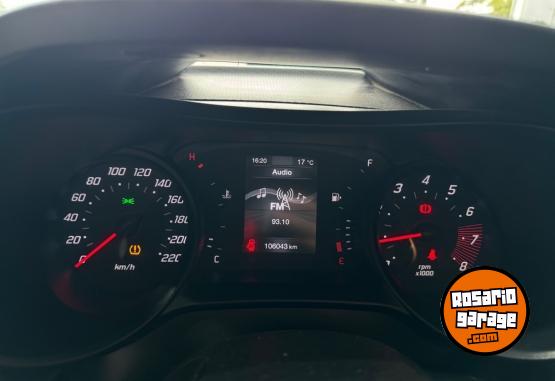 Autos - Fiat CRONOS DRIVE 2022 Nafta 105000Km - En Venta