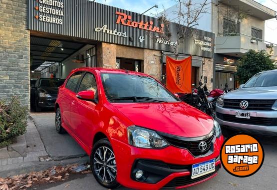 Autos - Toyota ETIOS XLS 2019 Nafta 143000Km - En Venta