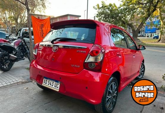 Autos - Toyota ETIOS XLS 2019 Nafta 143000Km - En Venta
