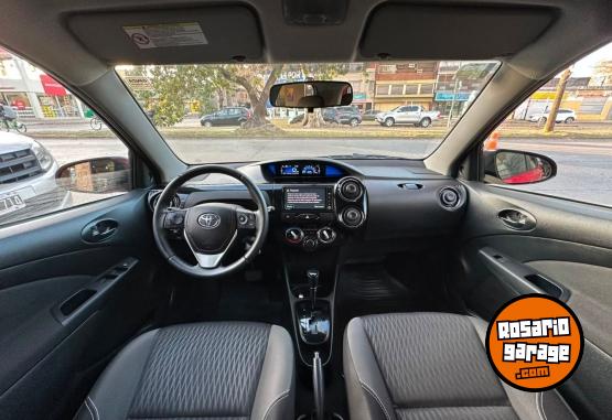 Autos - Toyota ETIOS XLS 2019 Nafta 143000Km - En Venta