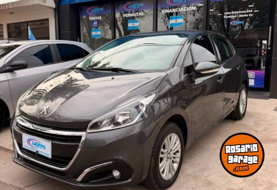 Autos - Peugeot 208 ALLURE PACK 2018 Nafta 76400Km - En Venta
