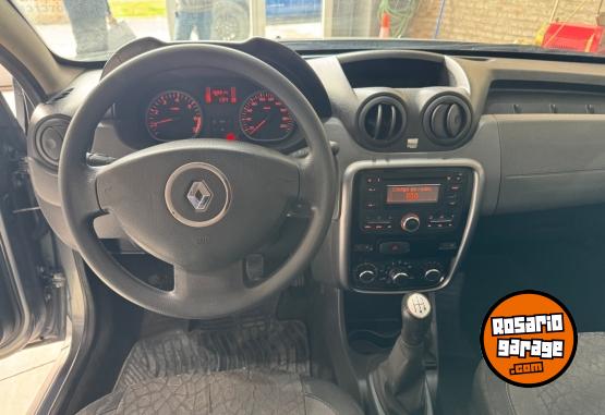 Autos - Renault DUSTER DYNAMIQUE 1.6 2015 Nafta 180000Km - En Venta