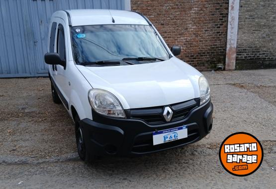 Utilitarios - Renault Kangoo confort 1.6 5as 2017 GNC 138000Km - En Venta