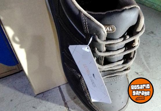 Indumentaria - Zapatos de trabajo - En Venta