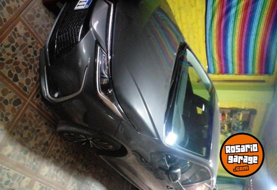 Autos - Toyota Corolla seg hybrido 2025 Nafta 19000Km - En Venta
