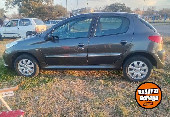 Autos - Peugeot 2013 2013 Diesel 260000Km - En Venta