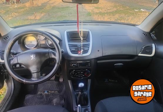 Autos - Peugeot 2013 2013 Diesel 260000Km - En Venta