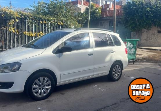 Autos - Volkswagen Suran 2013 Nafta 141000Km - En Venta