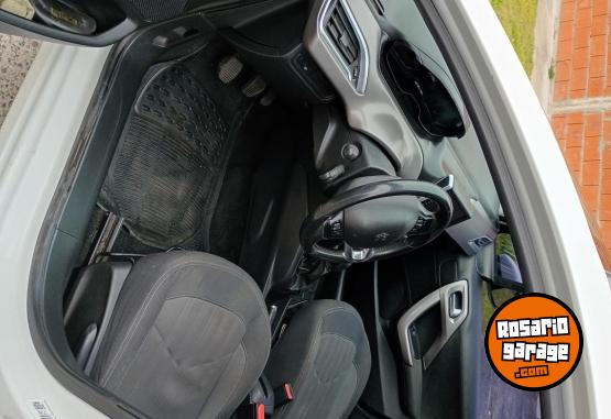 Autos - Peugeot 208 Allure 2017 Nafta 115000Km - En Venta