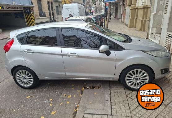Autos - Ford Fiesta Kinetic SE 2016 Nafta 91500Km - En Venta
