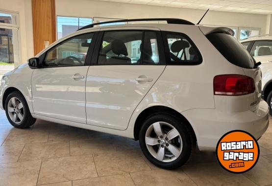 Autos - Volkswagen SURAN TRENDLINE 2017 GNC 115085Km - En Venta