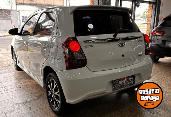 Autos - Toyota Etios 2019 Nafta 60000Km - En Venta