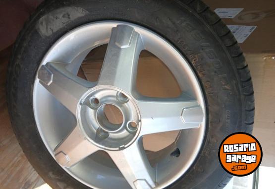 Accesorios para Autos - Cubierta CORSA - En Venta