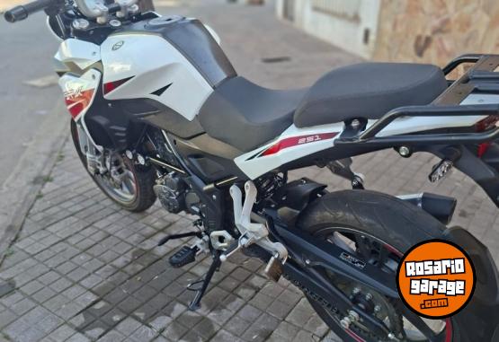 Motos - Benelli Trk251 2021 Nafta 11000Km - En Venta