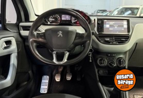 Autos - Peugeot 208 Allure Touch Screen 2015 Nafta 100000Km - En Venta
