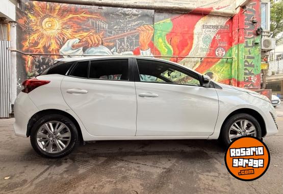 Autos - Toyota Yaris 2020 Nafta 200000Km - En Venta