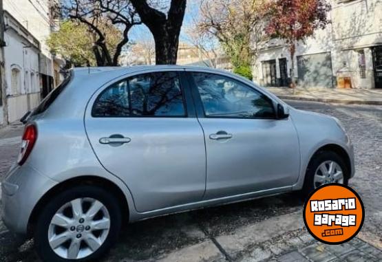 Autos - Nissan March 2013 Nafta 106000Km - En Venta