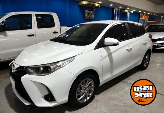 Autos - Toyota YARIS 5 P XLS CVT 2022 Nafta 64000Km - En Venta