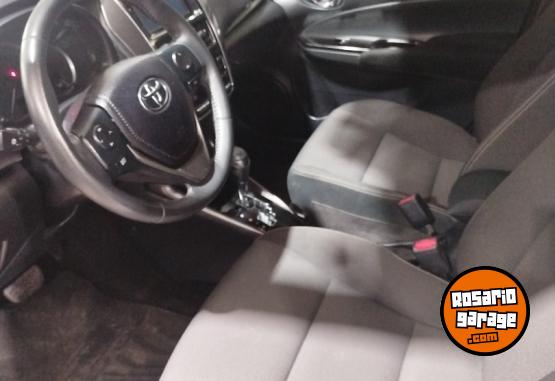 Autos - Toyota YARIS 5 P XLS CVT 2022 Nafta 64000Km - En Venta