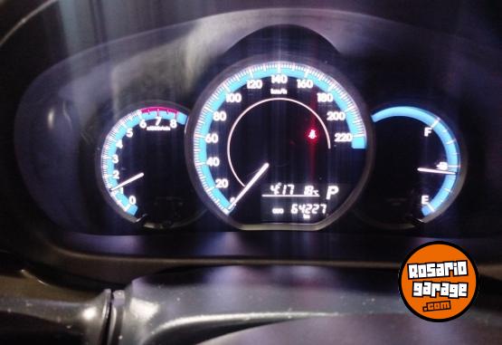 Autos - Toyota YARIS 5 P XLS CVT 2022 Nafta 64000Km - En Venta