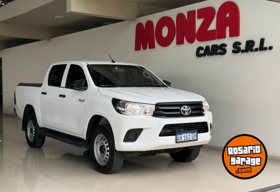 Camionetas - Toyota Hilux DX 4x2 2025 Diesel 19000Km - En Venta