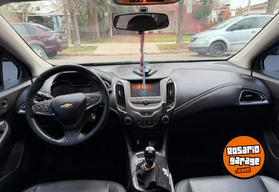 Autos - Chevrolet CRUZE LT MT 2019 Nafta 121000Km - En Venta