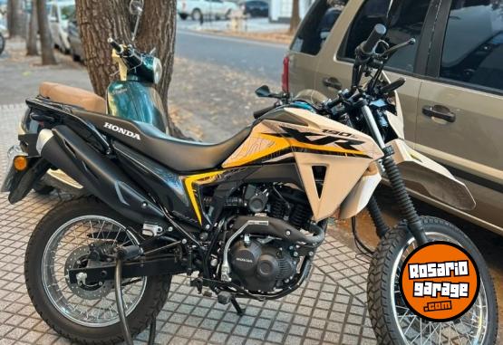 Motos - Honda XR190cc 2026 Nafta 2900Km - En Venta