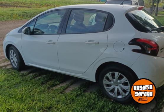 Autos - Peugeot Activé 2018 Nafta 134000Km - En Venta