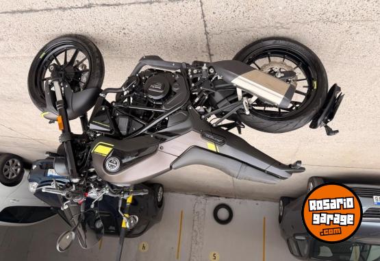 Motos - Benelli Leoncino 250 2021 Nafta 2950Km - En Venta