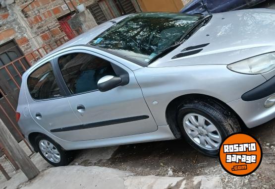 Autos - Peugeot 206 XR PREMIUM 1.6 5P SED 2006 Nafta 121000Km - En Venta