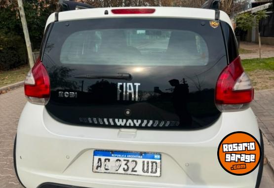 Autos - Fiat Mobi Kwid 2018 GNC 172000Km - En Venta