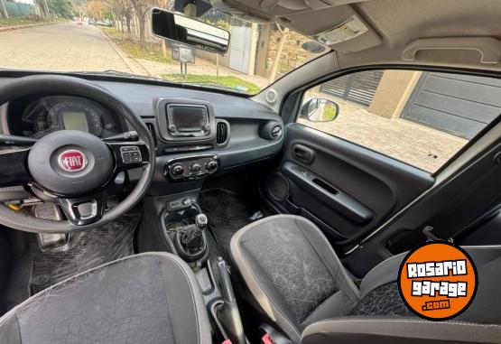 Autos - Fiat Mobi Kwid 2018 GNC 172000Km - En Venta