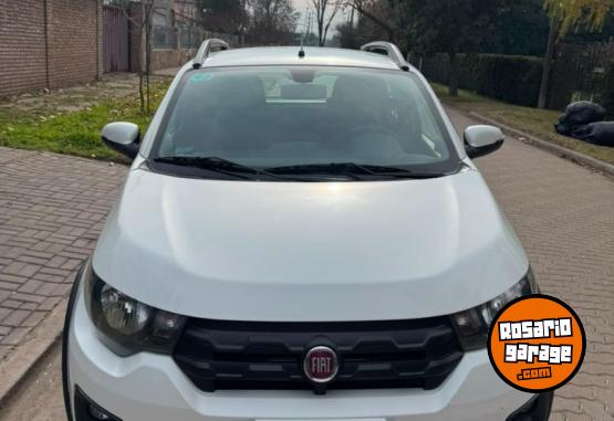 Autos - Fiat Mobi Kwid 2018 GNC 172000Km - En Venta