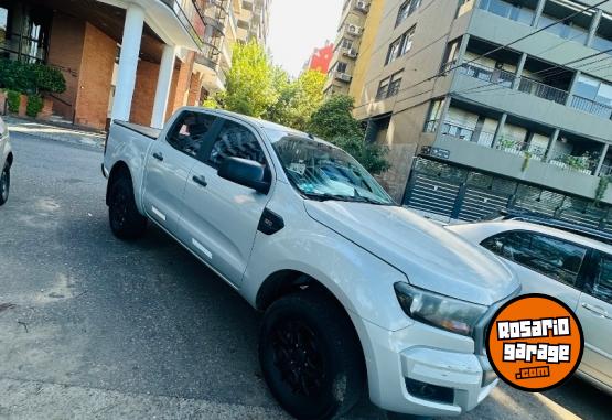 Camionetas - Ford Ranger xls 2017 2017 Diesel 120000Km - En Venta