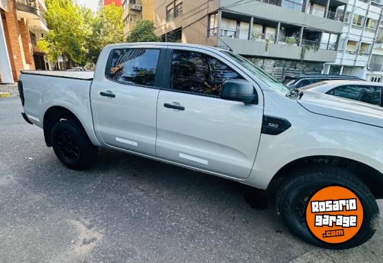 Camionetas - Ford Ranger xls 2017 2017 Diesel 120000Km - En Venta