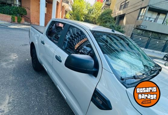 Camionetas - Ford Ranger xls 2017 2017 Diesel 120000Km - En Venta