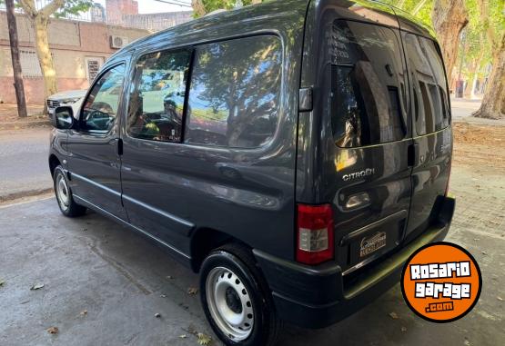 Utilitarios - Citroen Berlingo hdi 2011 Diesel  - En Venta